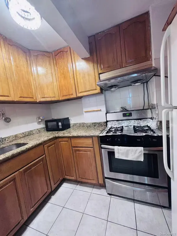 137-40 45TH AVE #1F, Flushing, NY 11355