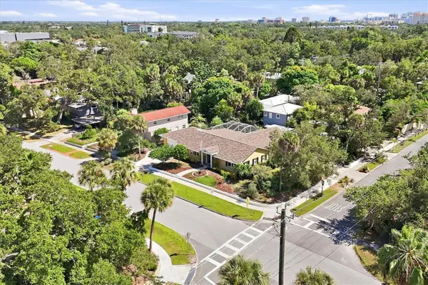 942 VIRGINIA DR, Sarasota, FL 34234