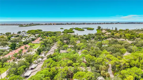 1711 PELICAN COVE RD #GL342, Sarasota, FL 34231
