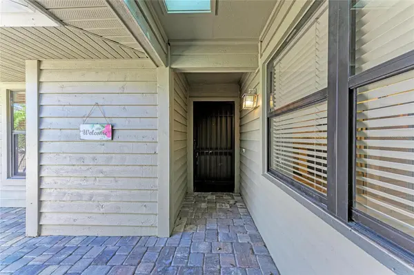 3403 AVENIDA MADERA #B, Bradenton, FL 34210