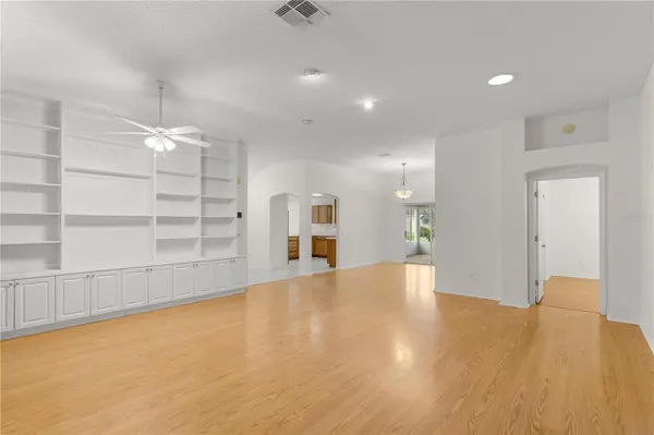 1232 CABELLA CIR, The Villages, FL 32159