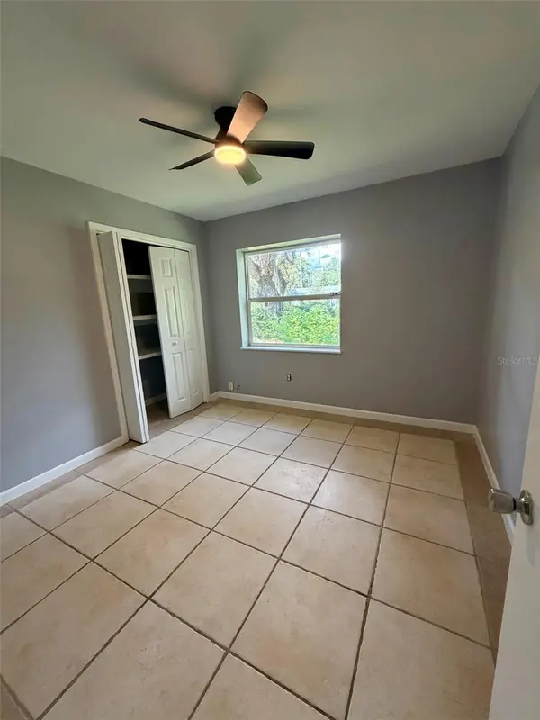 4919 NE 2ND AVE, Gainesville, FL 32641