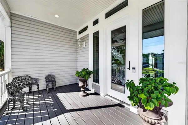 1538 RIVERSIDE DR, Tarpon Springs, FL 34689