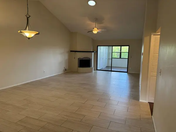 573 BELLTOWER AVE #573, Deltona, FL 32725