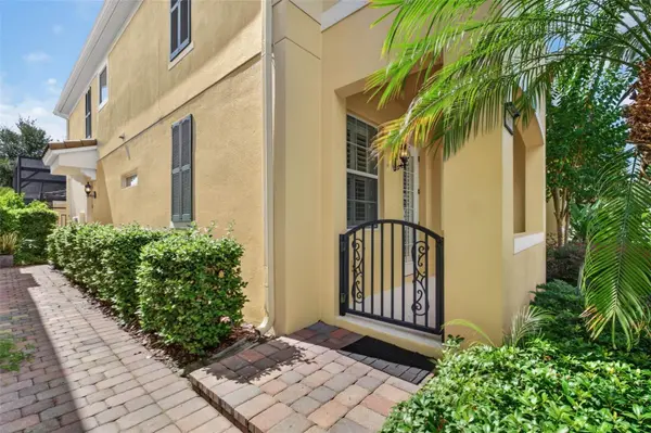 8668 ELDER LN, Orlando, FL 32827