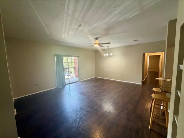 107 VISTA VERDI CIR #201, Lake Mary, FL 32746