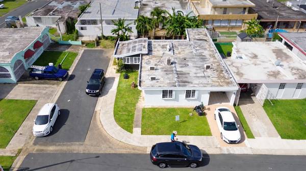 Calle 12 FLAMBOYAN GARDENS, Bayamon, PR 00956