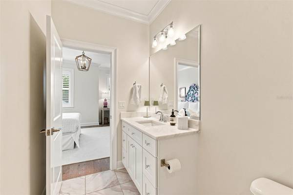2705 W TRILBY AVE, Tampa, FL, 33611 photo 55