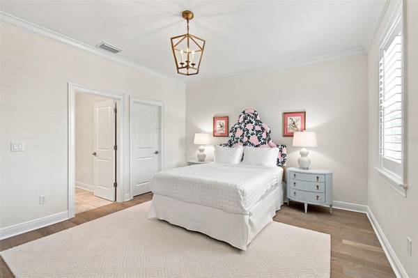 2705 W TRILBY AVE, Tampa, FL, 33611 photo 52