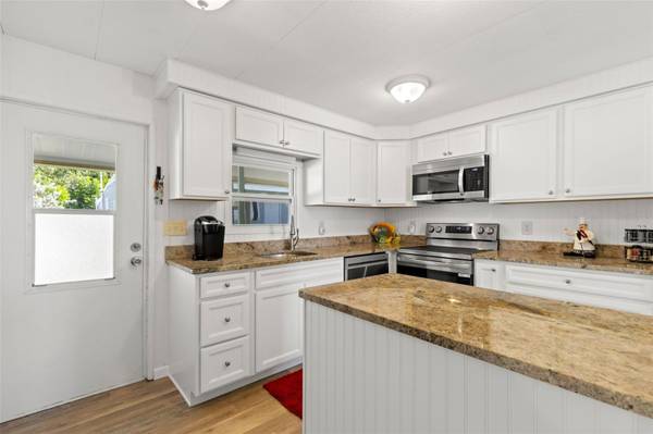 661 MOUNT PINEY AVE NE #697, St Petersburg, FL, 33702 photo 16