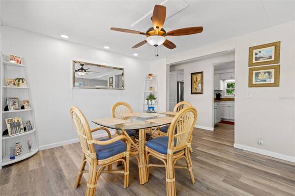 661 MOUNT PINEY AVE NE #697, St Petersburg, FL, 33702 photo 12
