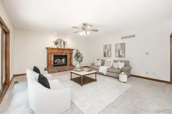 1660 Golf Course DR, Belleville, IL 62220