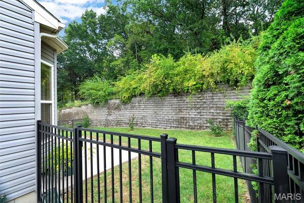 125 San Marino Pkwy, Fenton, MO 63026