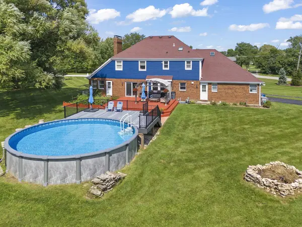 17740 S Gougar RD, Lockport, IL 60441