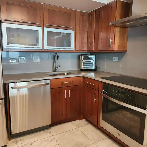 175 E Delaware PL #8004, Chicago, IL 60611