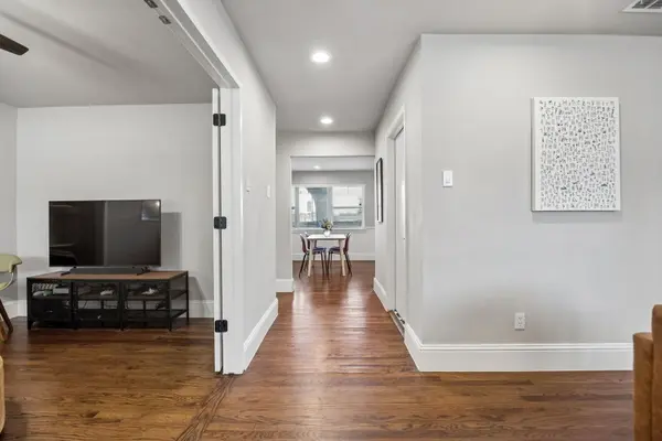 721 James DR, Richardson, TX 75080