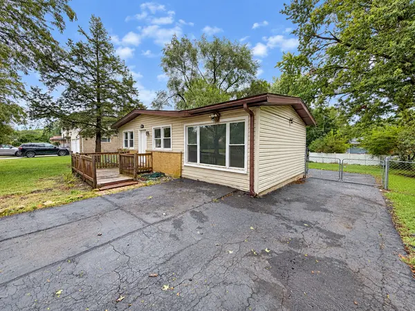 2039 Cherry AVE, Hanover Park, IL 60133