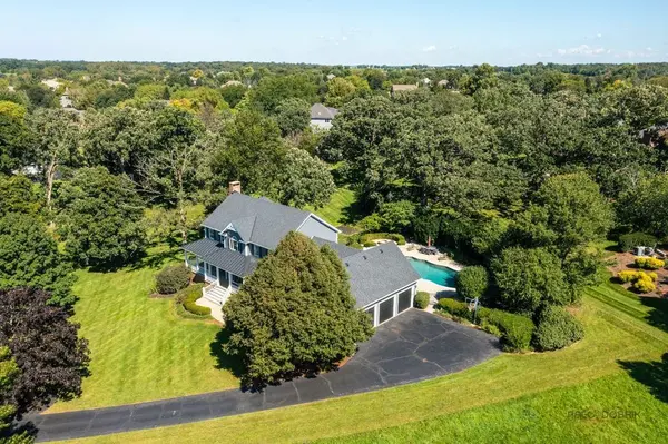 2904 Fox Knoll CT, Johnsburg, IL 60051