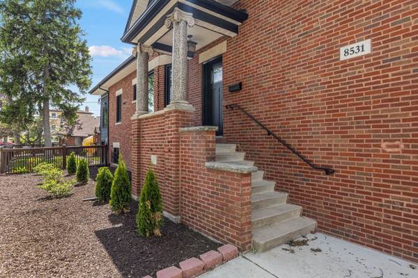 8531 Center ST, River Grove, IL 60171