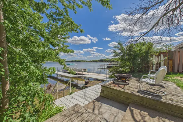 21327 OLD LAKE GEORGE BLVD, Oak Grove, MN 55303