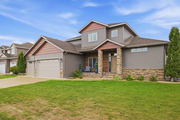 2815 PYLE LN E, West Fargo, ND 58078