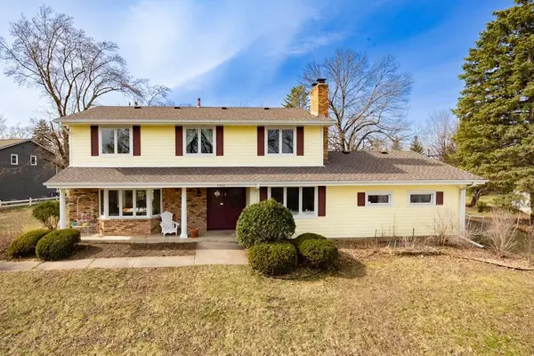 5600 W 70th ST, Edina, MN 55439