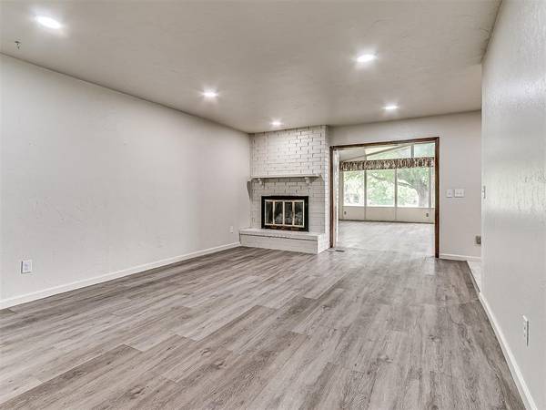1170 Mockingbird CIR, Choctaw, OK 73020