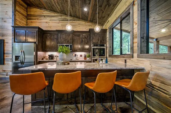 24 Boulder CT, Broken Bow, OK 74728