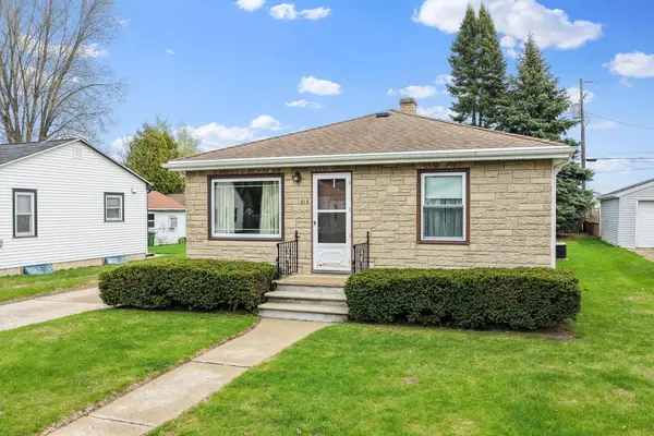 815 IRVINGTON ST, Green Bay, WI 54304-2104