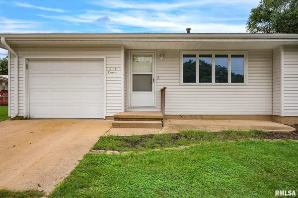 911 DESOTO DR, Bartonville, IL 61607
