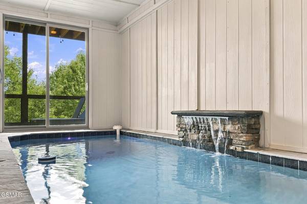 2837 Cedar Falls Way, Sevierville, TN 37862