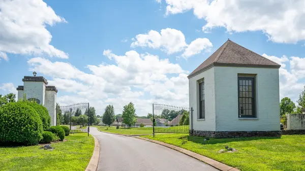 122 Ridgeview Drive, Shelbyville, TN 37160