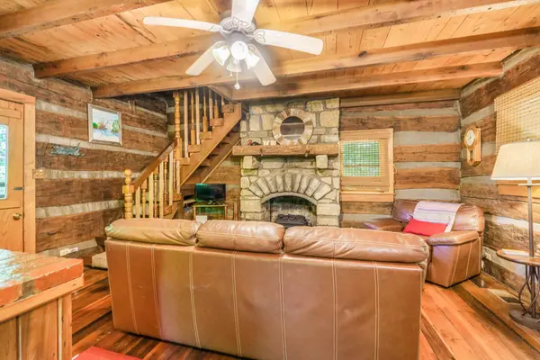 557 Barton Shockley Road, Scottsville, KY 42164