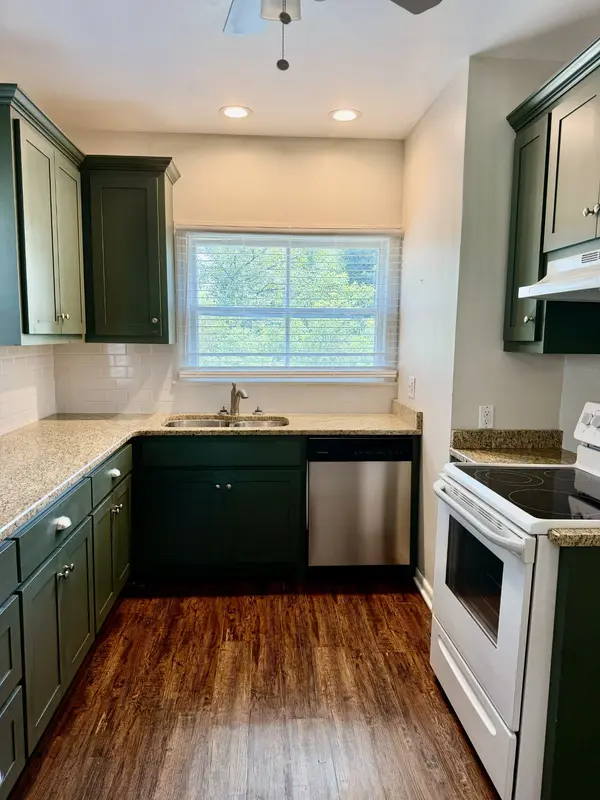 7114 Old Harding Pike, Nashville, TN 37221