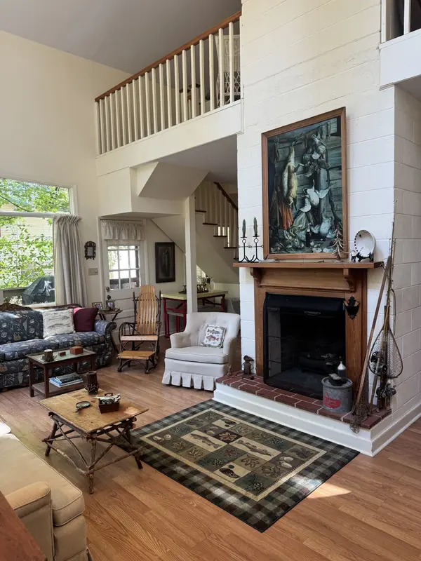 356 Lost Creek Boat Dock Rd, Decaturville, TN 38329