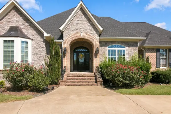 110 Fieldstone Dr, Paris, TN 38242