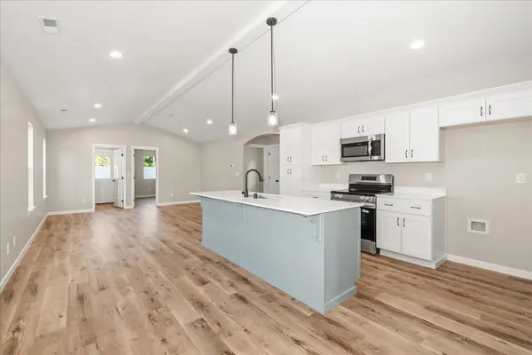 1009 S Century Rd, Spokane Valley, WA 99037