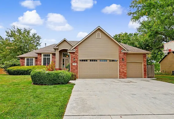 220 N Bent Tree,  Andover,  KS 67002