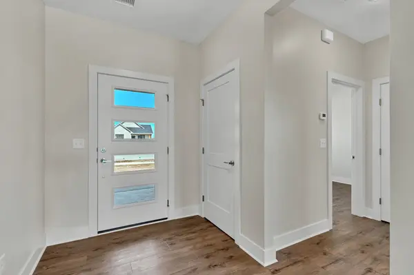 5853 Central Park Court, Bel Aire, KS 67220