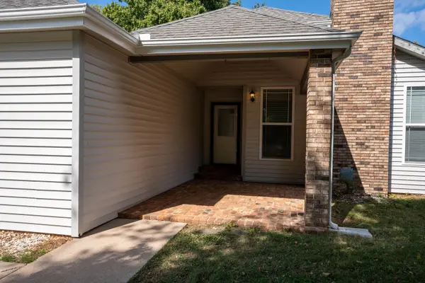 4135 E Autumn CT, Springfield, MO 65802