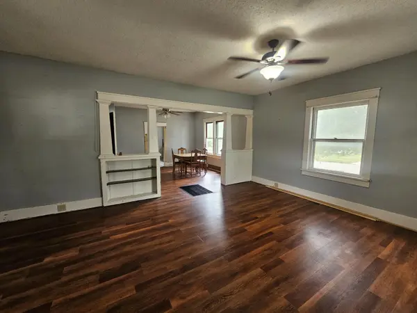 314 Jasper ST, Aurora, MO 65605