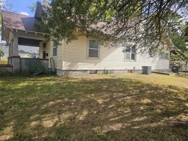 314 Jasper ST, Aurora, MO 65605