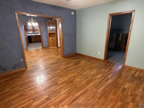 635 NE Twiss AVE, Topeka, KS 66616