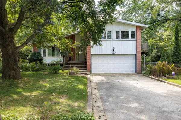 1242 Donlea CRES, Oakville, ON L6J 1V7