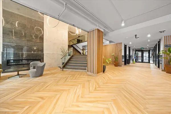 161 Laurier AVE W #1409, Ottawa Centre, ON K1P 5J2