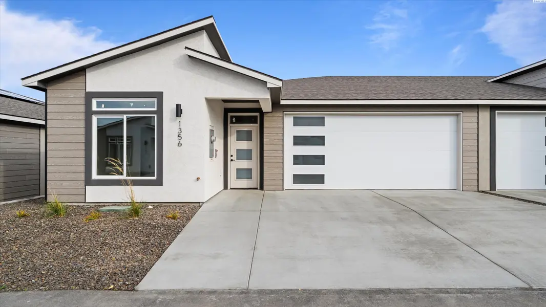1356 Kalani Ct, West Richland, WA 99353