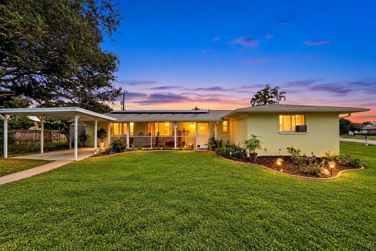 122 ALGIERS DR, Venice, FL 34293