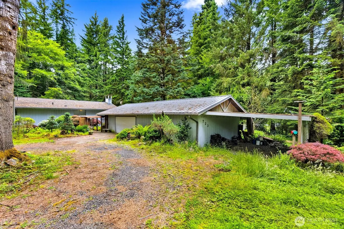 723 N 10th ST, Montesano, WA 98563
