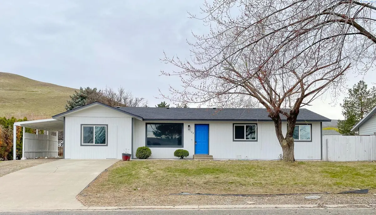 125 Walker Place, Prosser, WA 99350