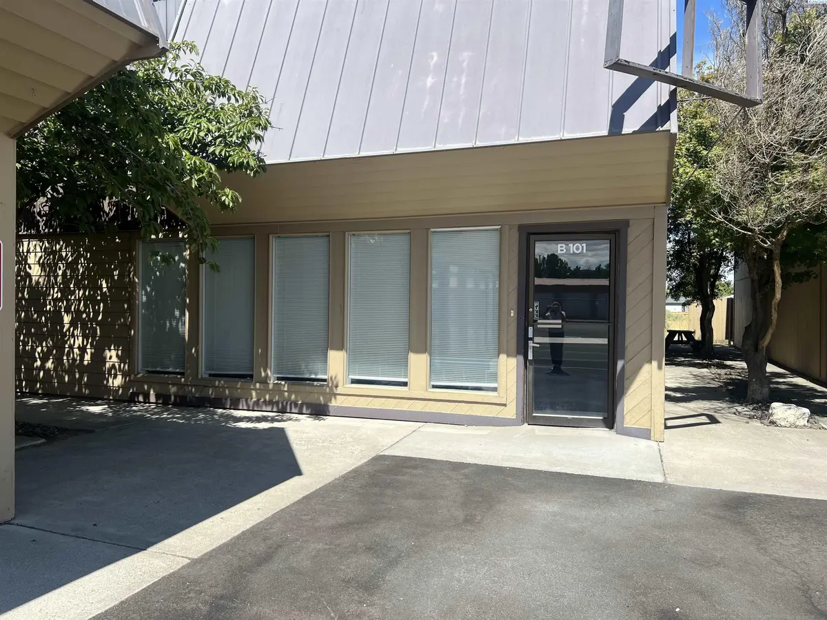 8508 W Gage Blvd #B101, Kennewick, WA 99336